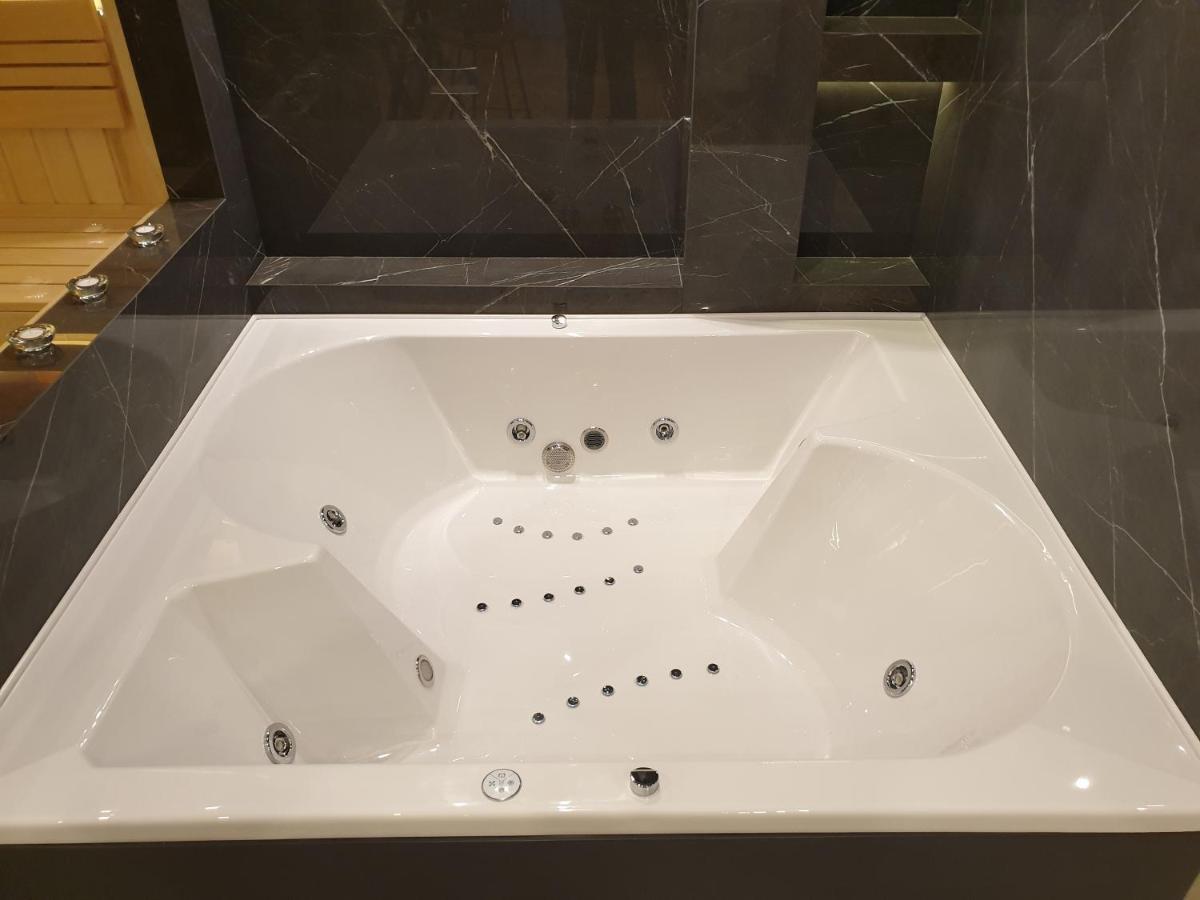 Luxury Spa Suite Βελιγράδι Εξωτερικό φωτογραφία